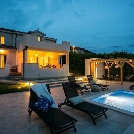 Luxury With A Swimming Pool Plano, Trogir - 20902 Villa Kaštel Štafilić