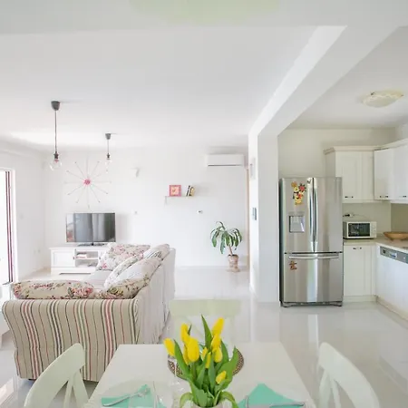 Luxury With A Swimming Pool Plano, Trogir - 20902 *